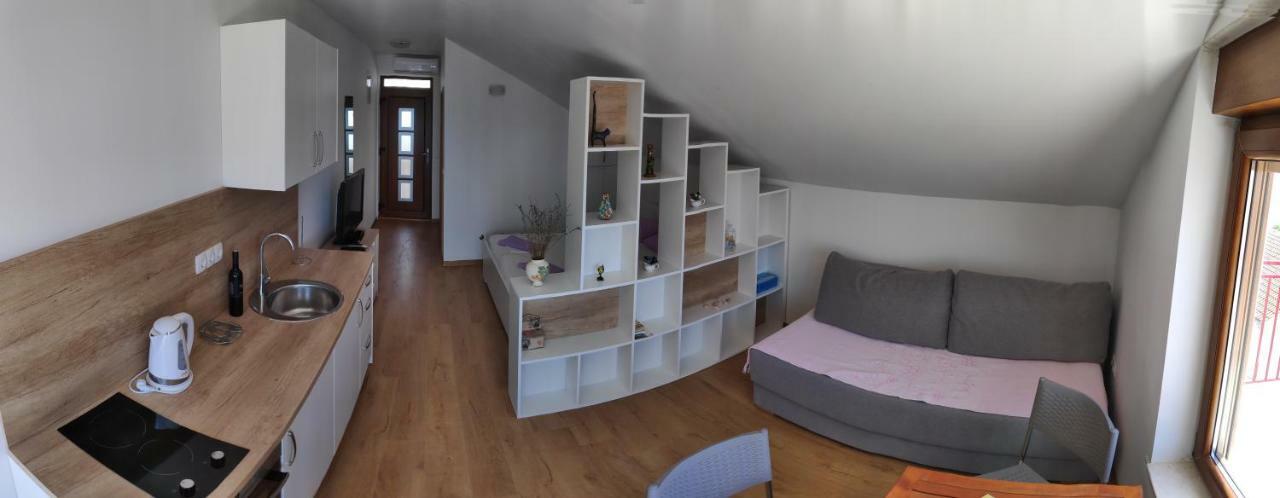 Apartman Anicic Podaca Exterior foto